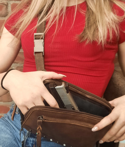 concealed carry fanny pack on model